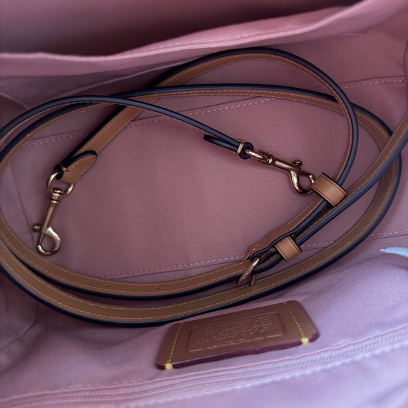 Coach Powder Pink Rowan - Picture 4 of 5